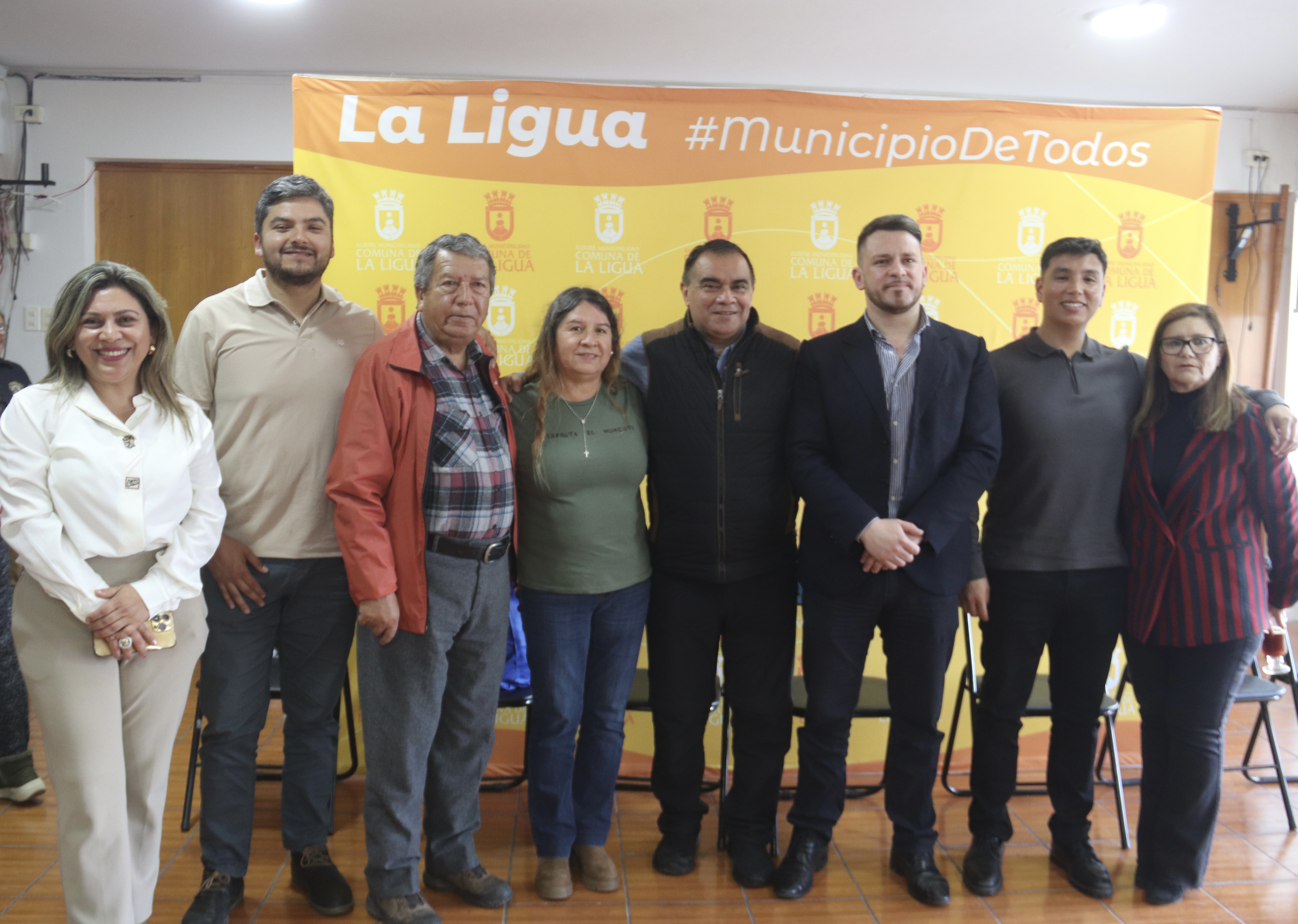 Cancha de Unión Serrano tendrá pasto sintético